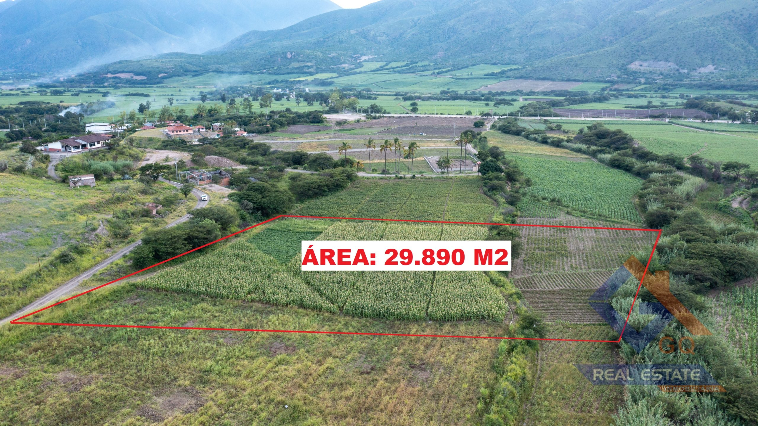 VENTA DE AMPLIO TERRENO DE 29.890m2 EN CATAMAYO.